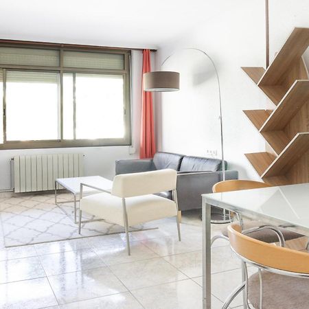 Charming Rooms In Shared Apartment Near Camp Nou Барселона Екстериор снимка