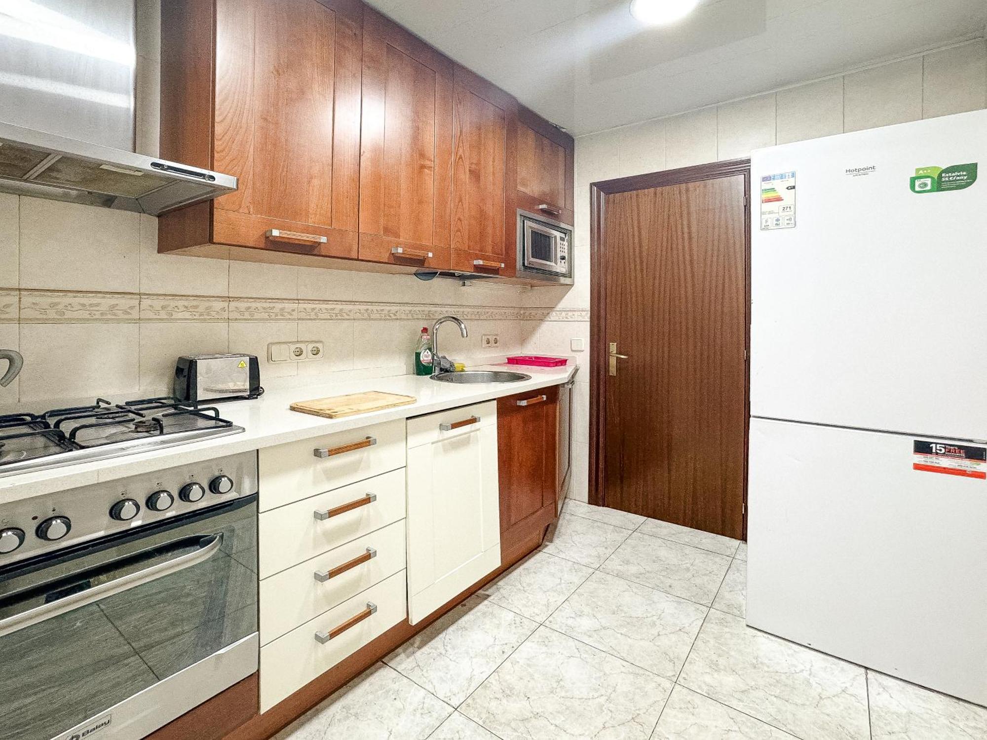 Charming Rooms In Shared Apartment Near Camp Nou Барселона Екстериор снимка
